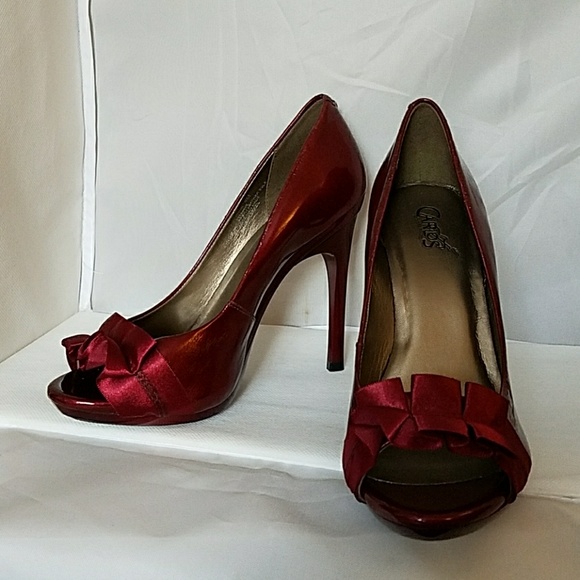 carlos santana red heels